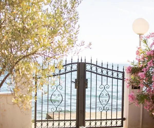 House By The Sea Vigo Zadar